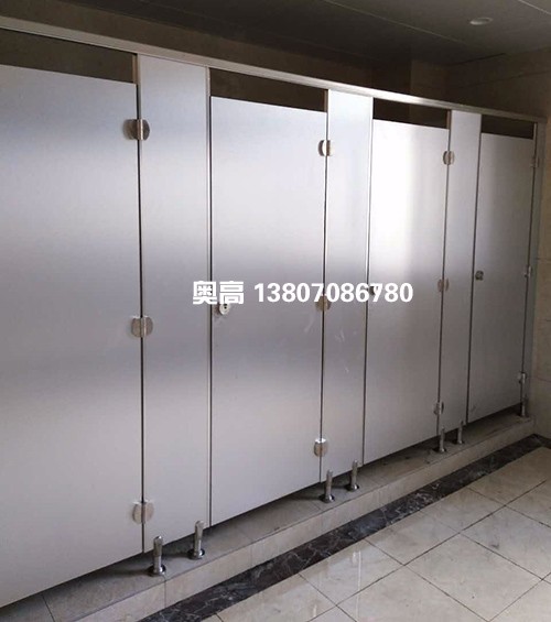 瑞金奧高衛(wèi)生間隔斷